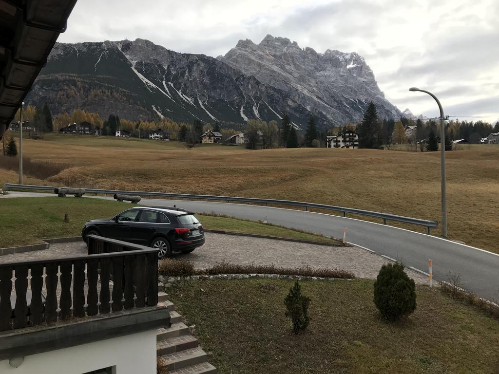 Hotel Ciasa Nonna Bon Bon Cortina d'Ampezzo Exterior foto